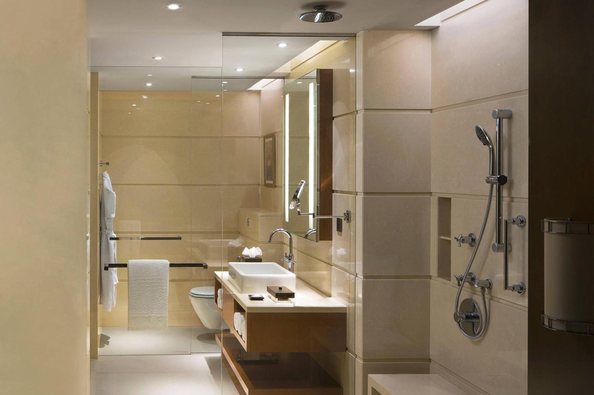 Hotel Courtyard By Marriott Kochi Airport Nedumbassery Exteriér fotografie Bathroom
