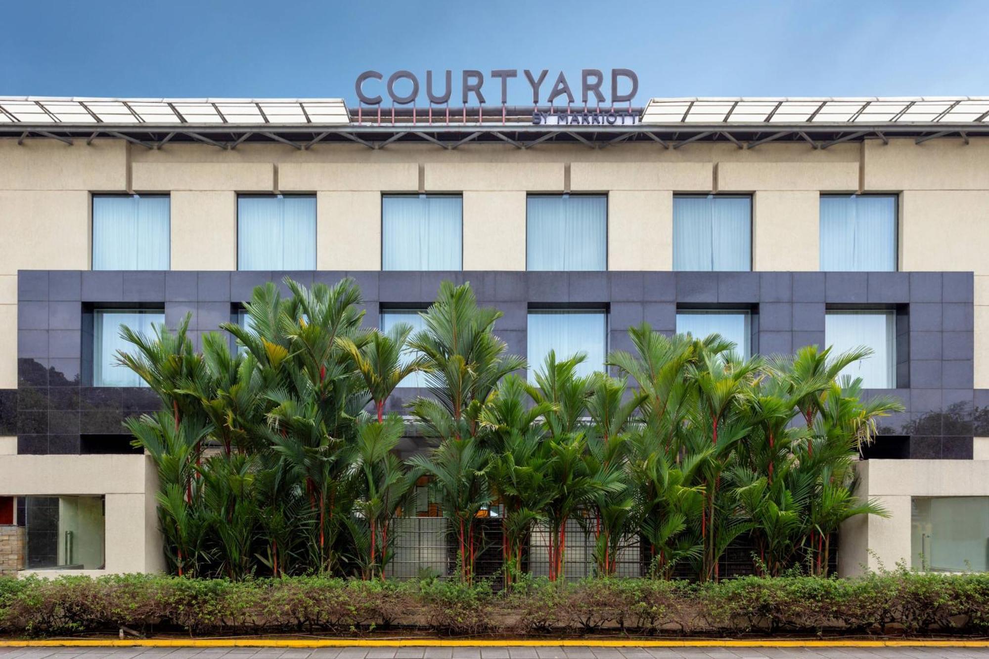 Hotel Courtyard By Marriott Kochi Airport Nedumbassery Exteriér fotografie Courtyard by Marriott, Bangalore