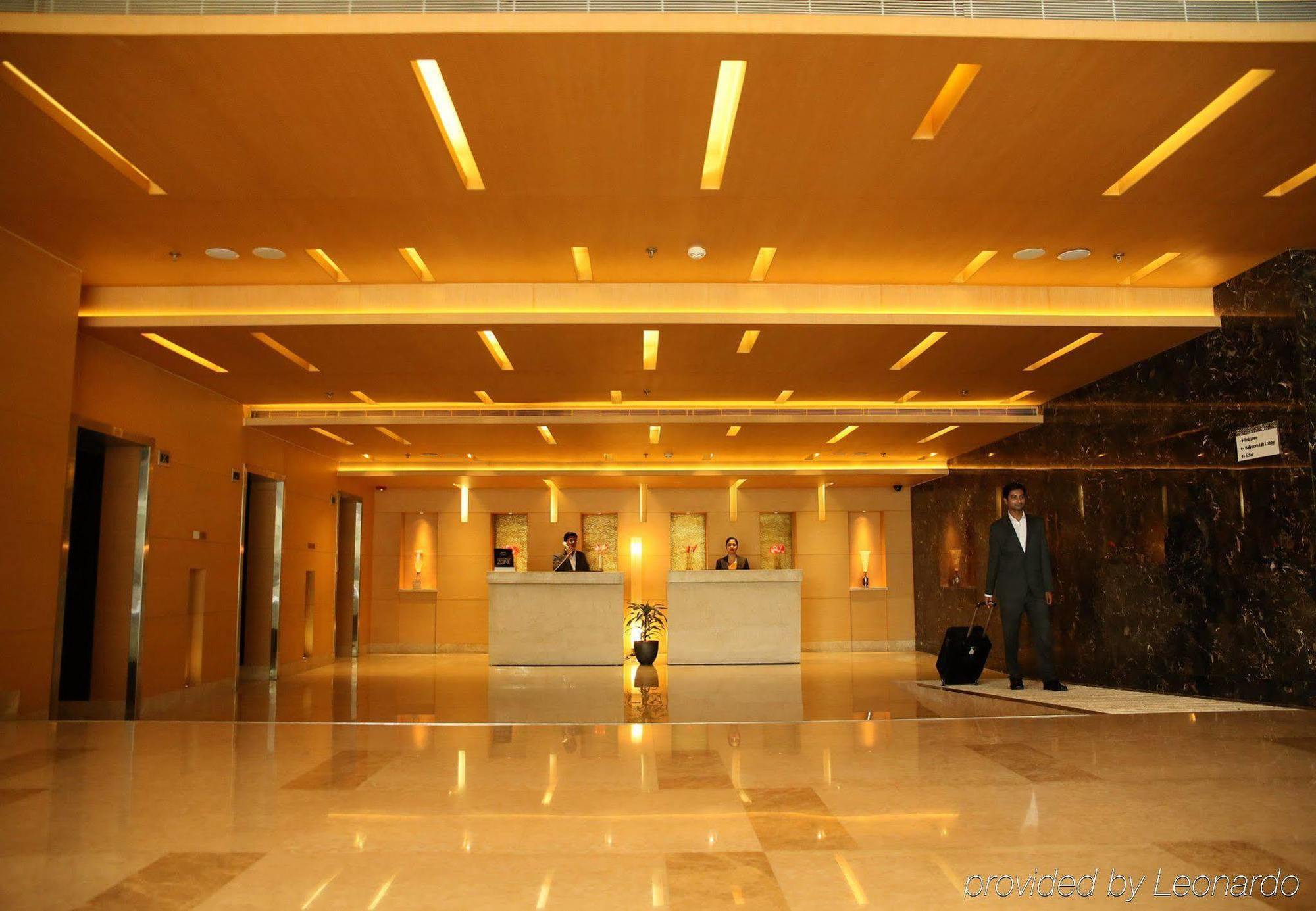 Hotel Courtyard By Marriott Kochi Airport Nedumbassery Exteriér fotografie The lobby of the hotel