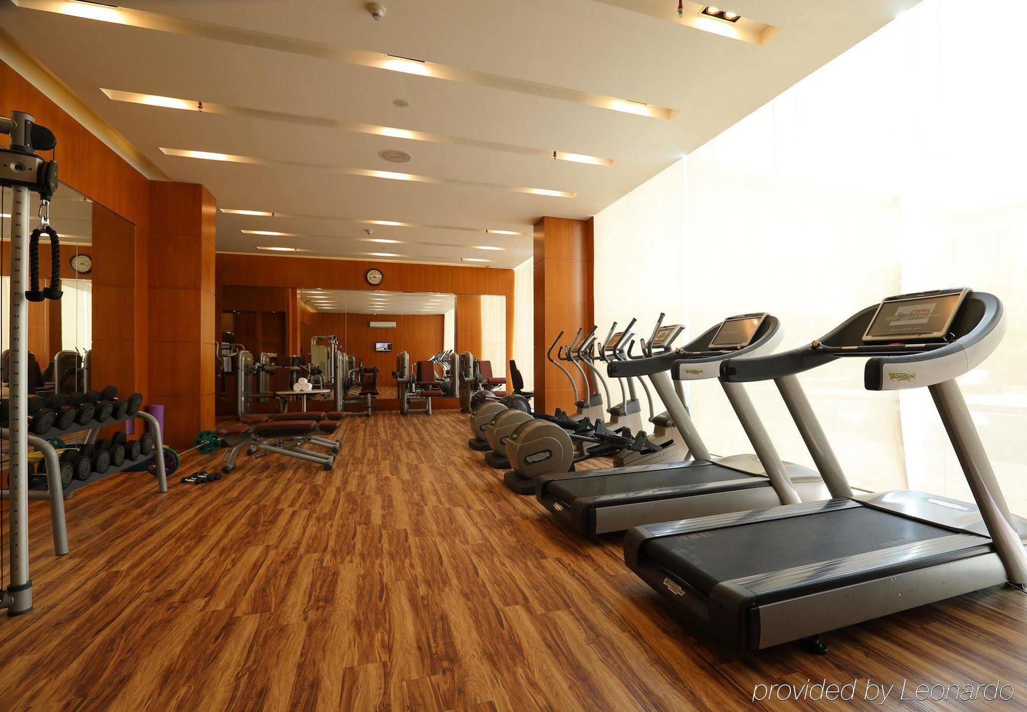 Hotel Courtyard By Marriott Kochi Airport Nedumbassery Exteriér fotografie A gym in a hotel